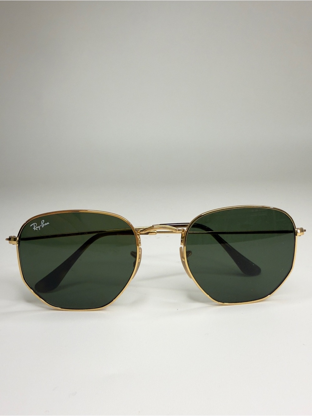 Ray-Ban Gold Frame Sunglasses with Dark Green Lenses - Picture 3 of 7